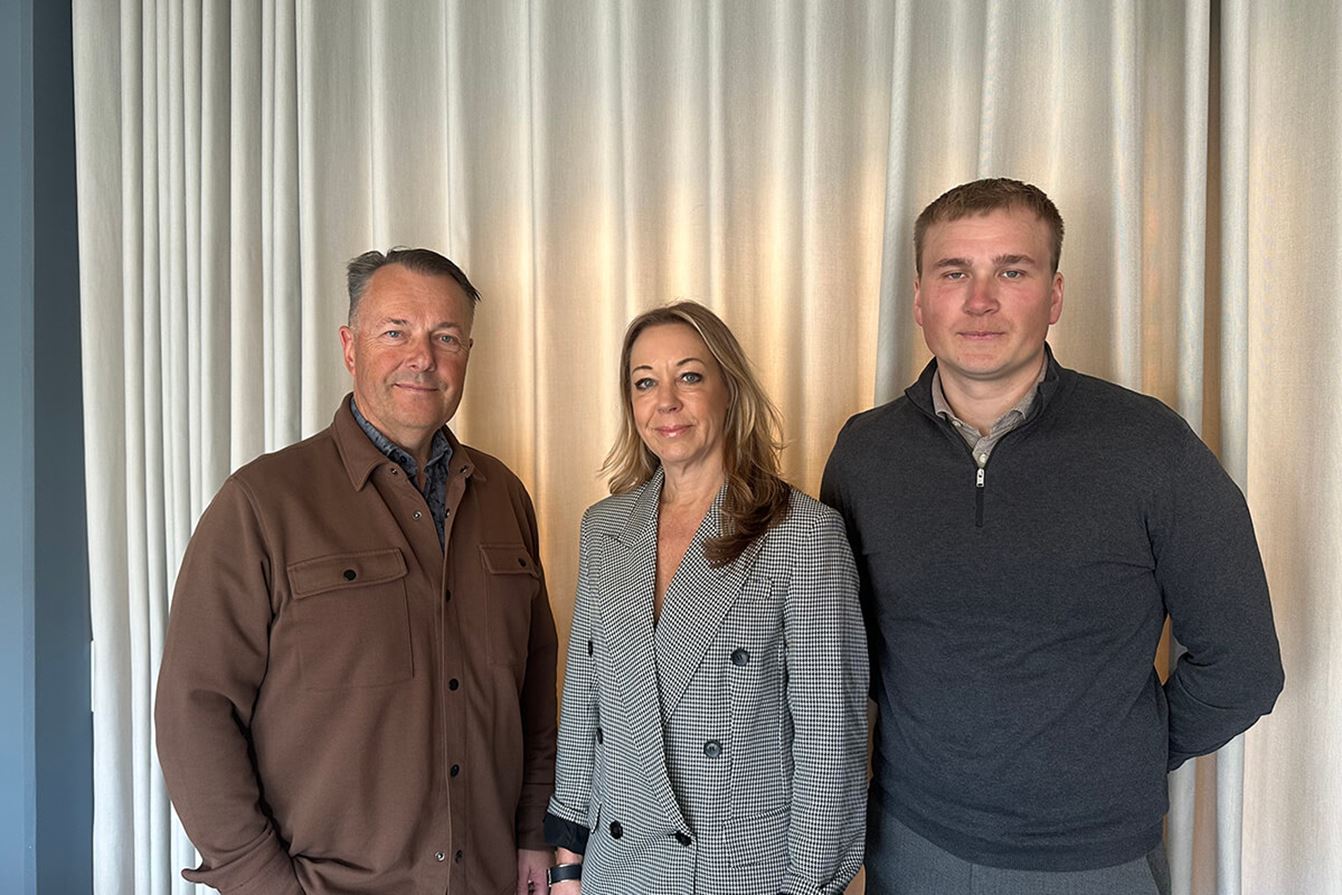 Bild på Martin Strandberg, vd Samfast, Anna Wallin, vd Affärsverken och Edvin Strandberg, Samfast.